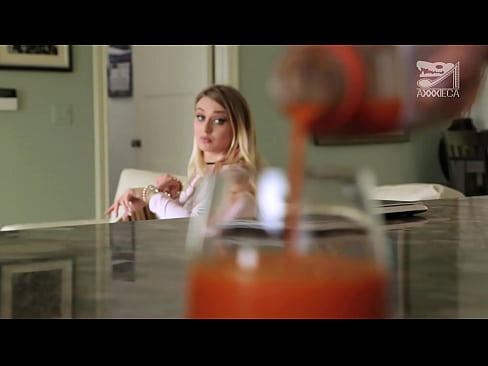 ❤️ Vajza e nxehtë me cica të mëdha dhe pidhi të shtrënguar merr karin nga humbësi, por shumë e vështirë ❤❌ Qyrje në pornografi sq.mouthporn.ru ❌️❤